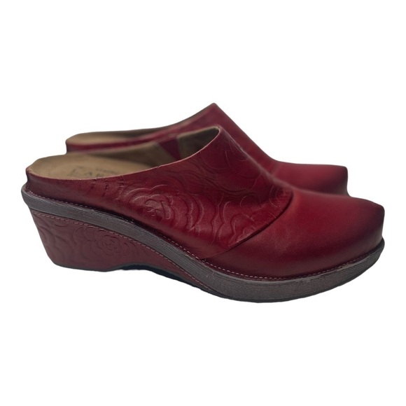 Spring Step L’Artiste Bande Women’s Red Leather Embossed Heeled Mules - Picture 4 of 10